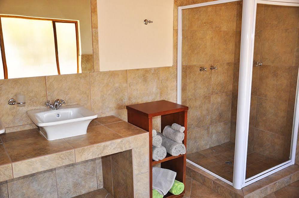 Dinkweng Safari Lodge The Waterberg Biosphere Eksteriør billede